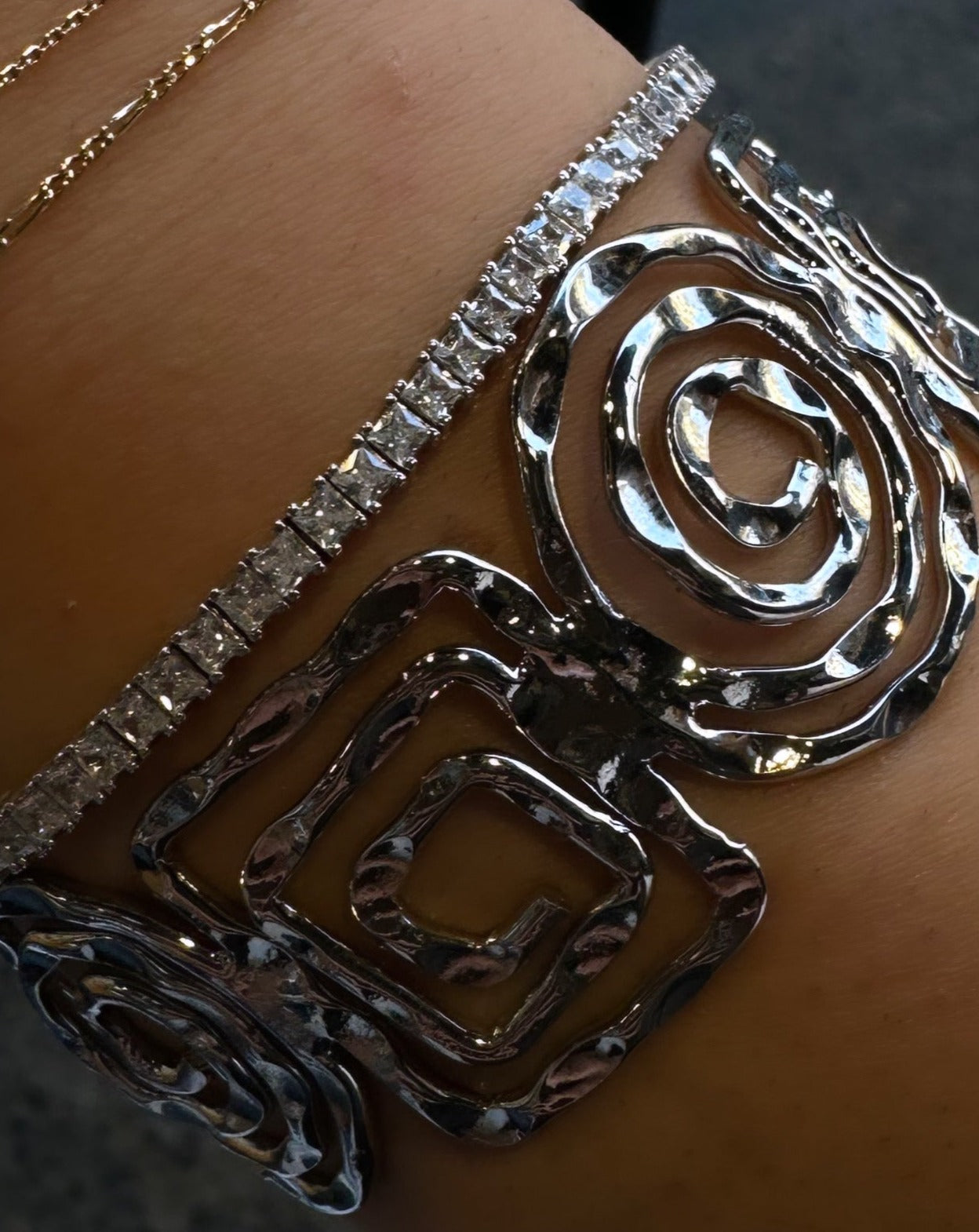 The Milos Cuff (Silver)