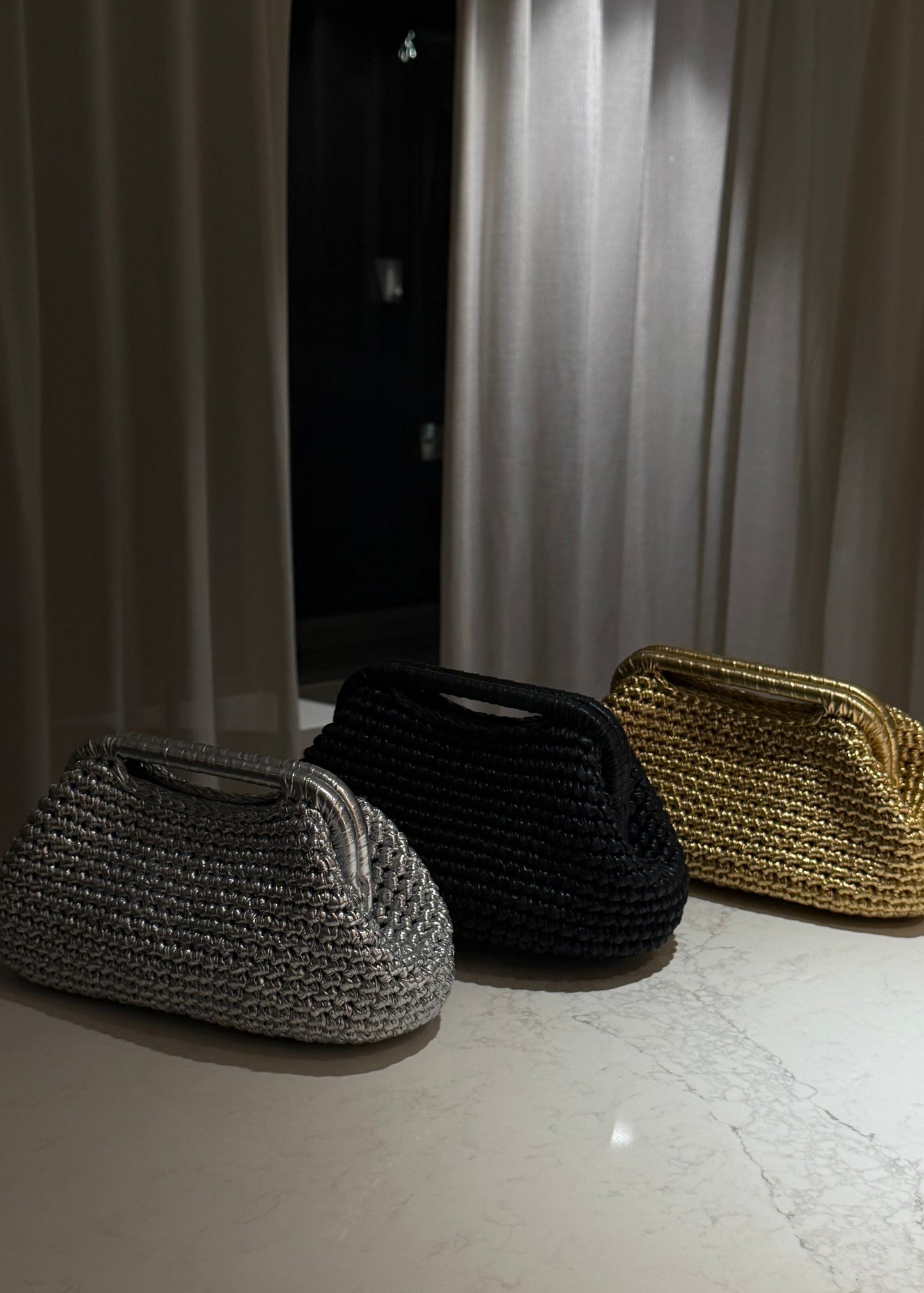 The Crochet Dumpling Bag (with handle)