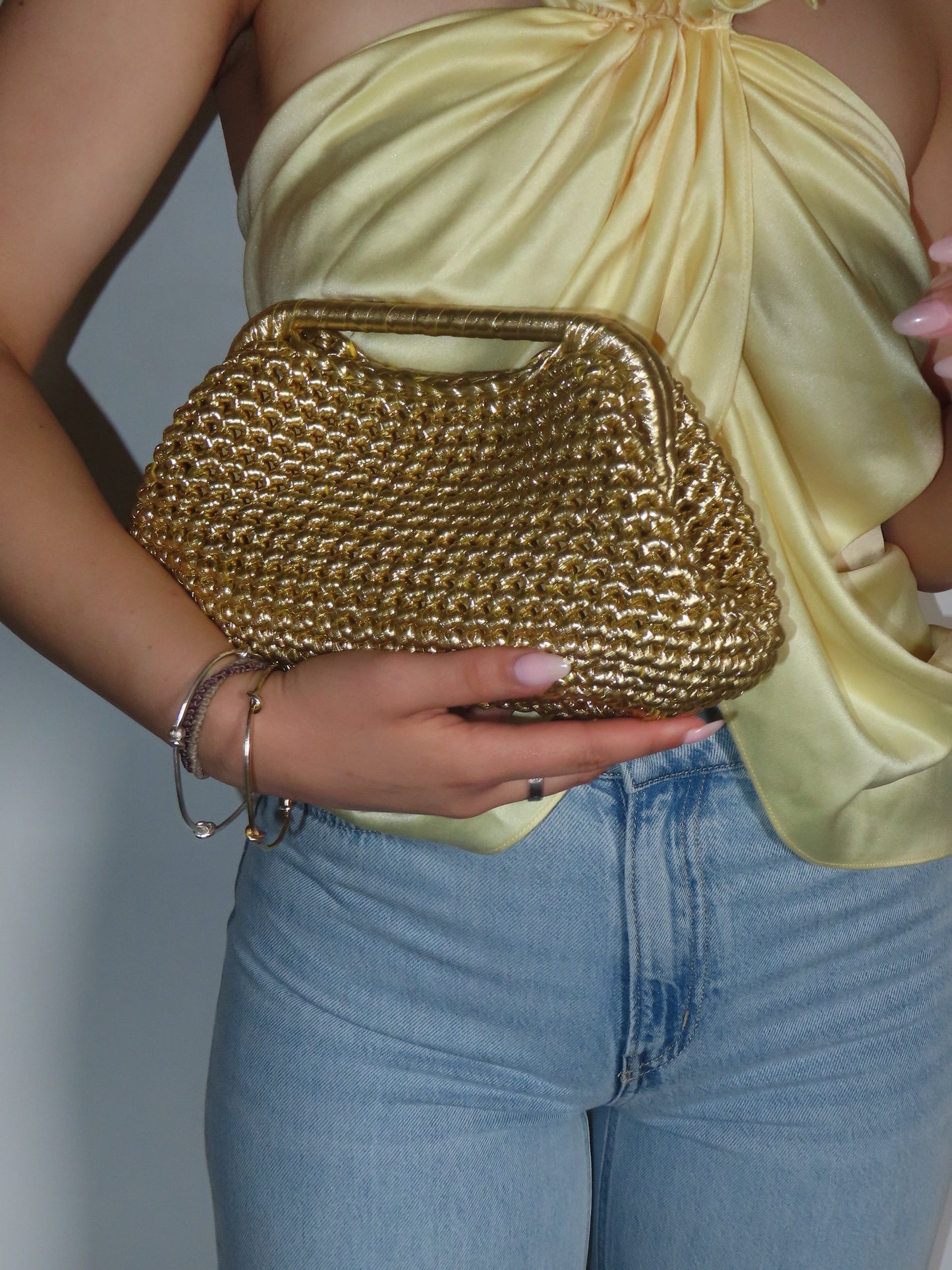 The Crochet Dumpling Bag (with handle)
