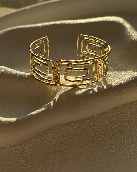 The Ios Cuff