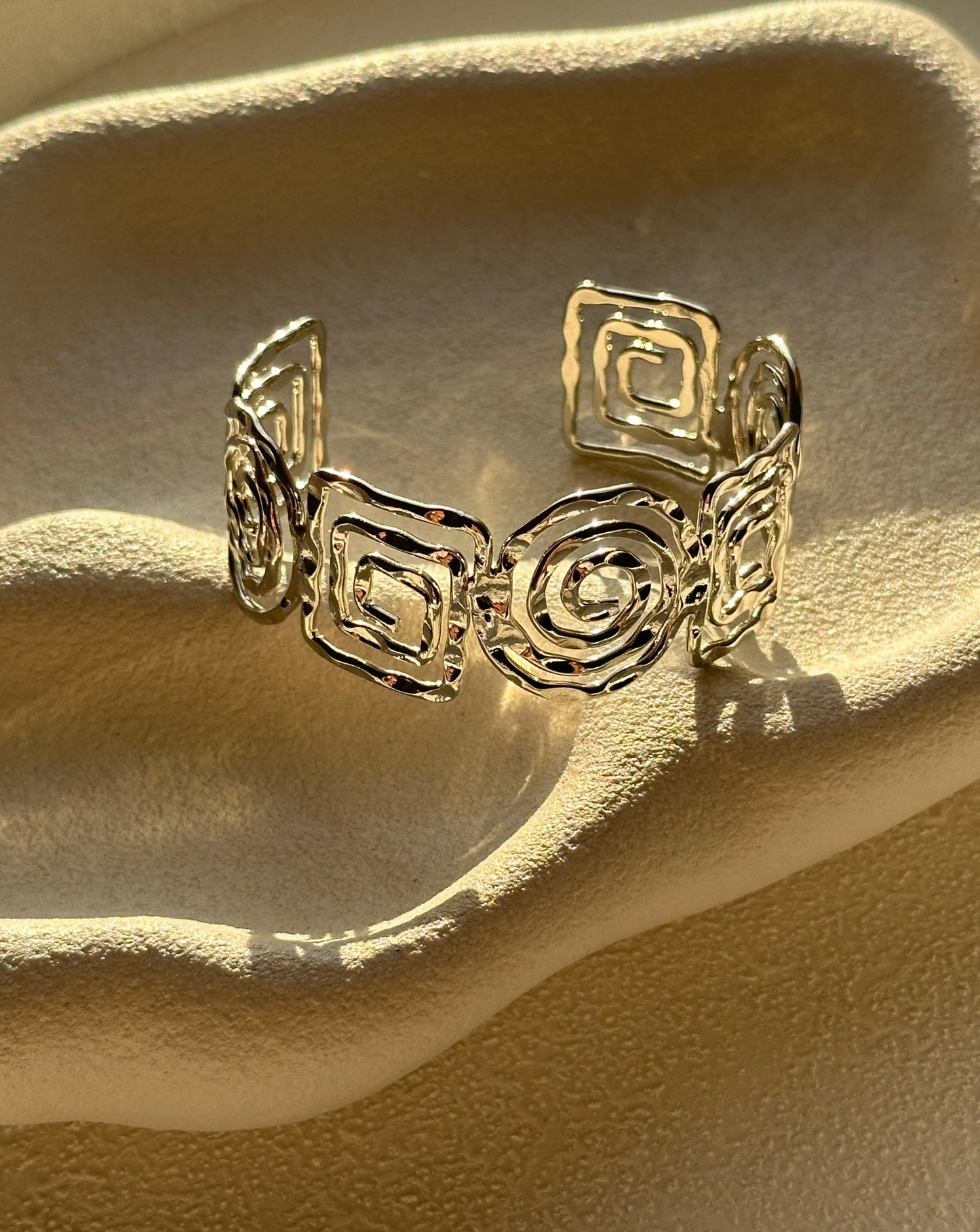 The Milos Cuff (Silver)