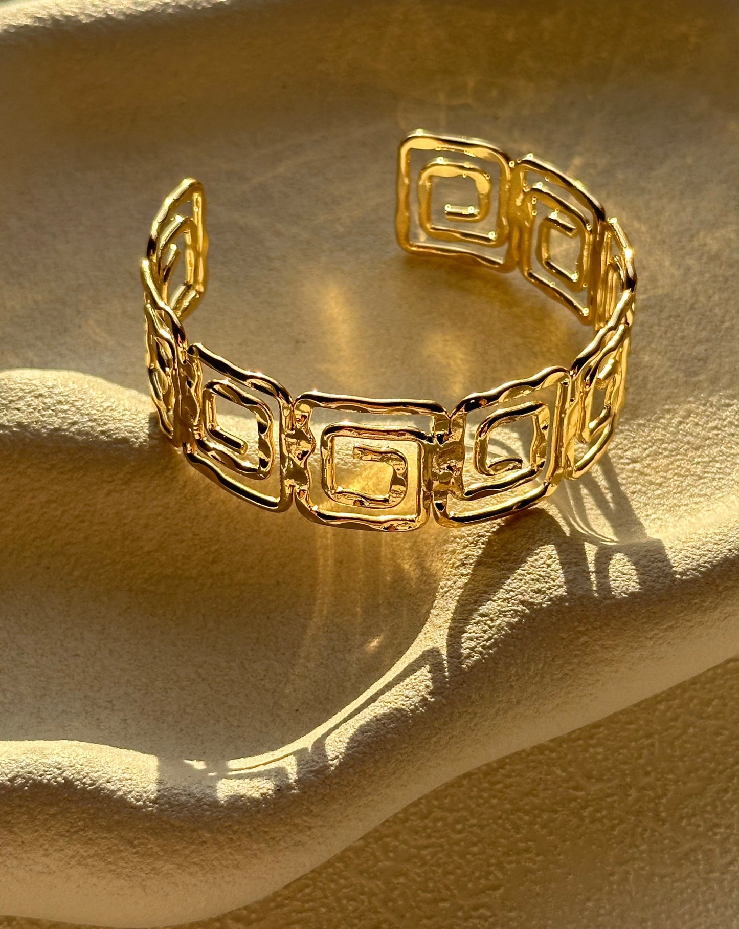 The Paros Cuff